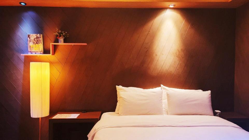 Manhatan Hotel 청주 Экстерьер фото
