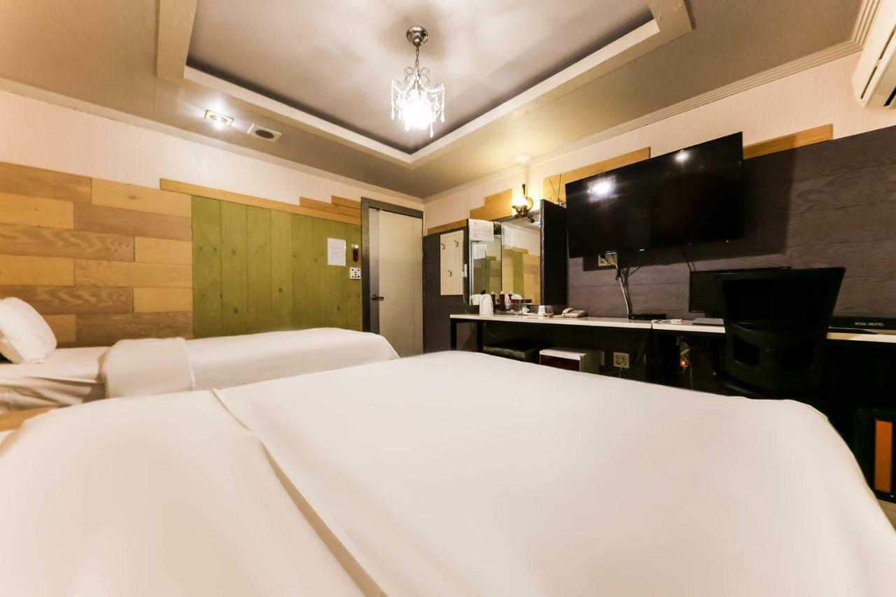 Manhatan Hotel 청주 Экстерьер фото